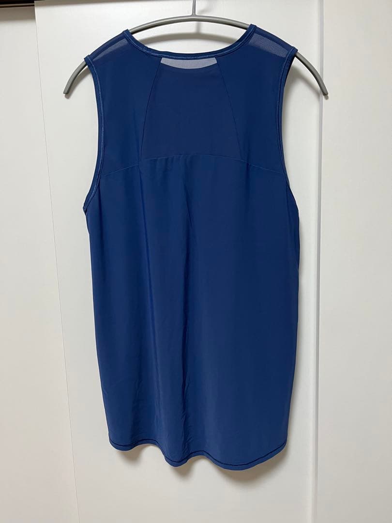 Lululemon Sculpt タンクトップ　ネイビー　サイズ8