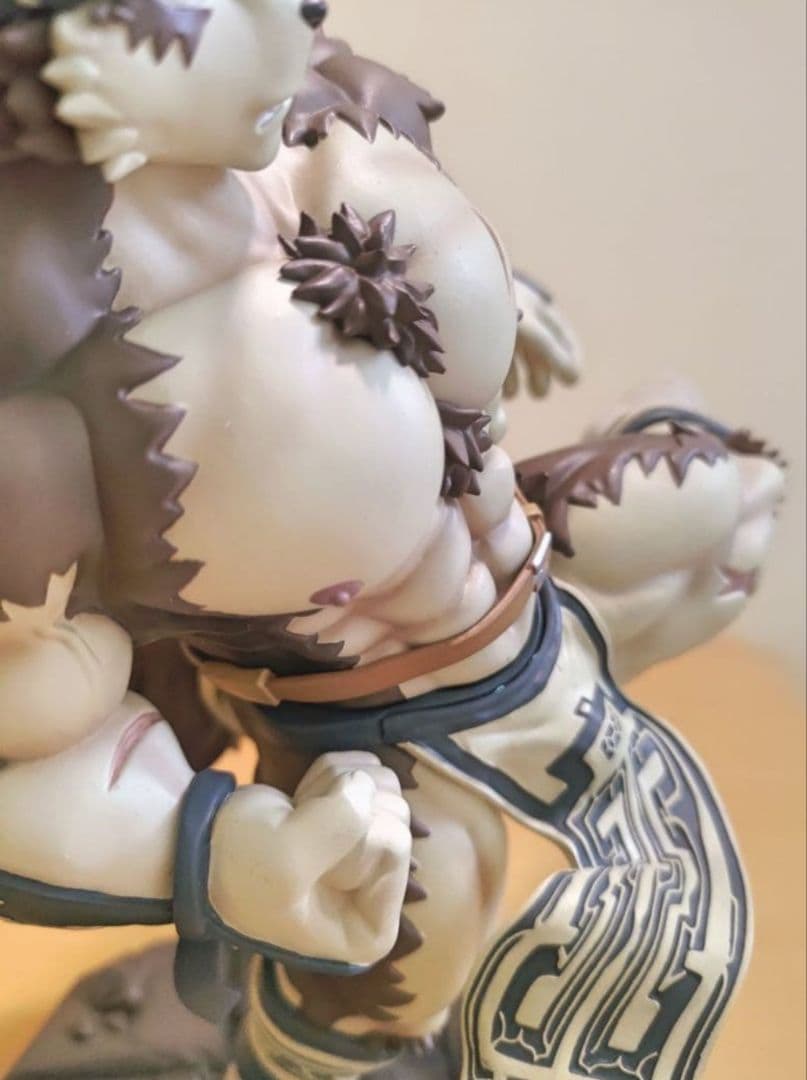 ホロケウカムイ　フィギュア　スタチュー