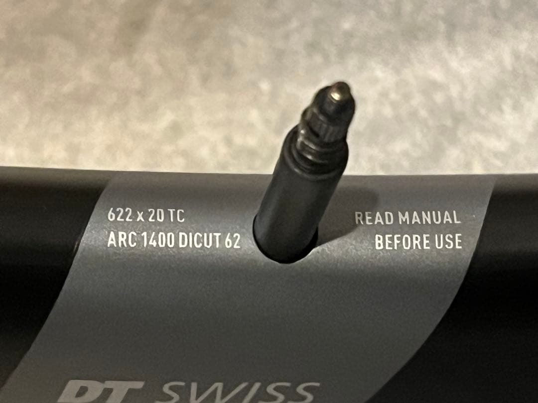 【美品】DT SWISS ARC 1400 DICUT 62mm シマノフリー