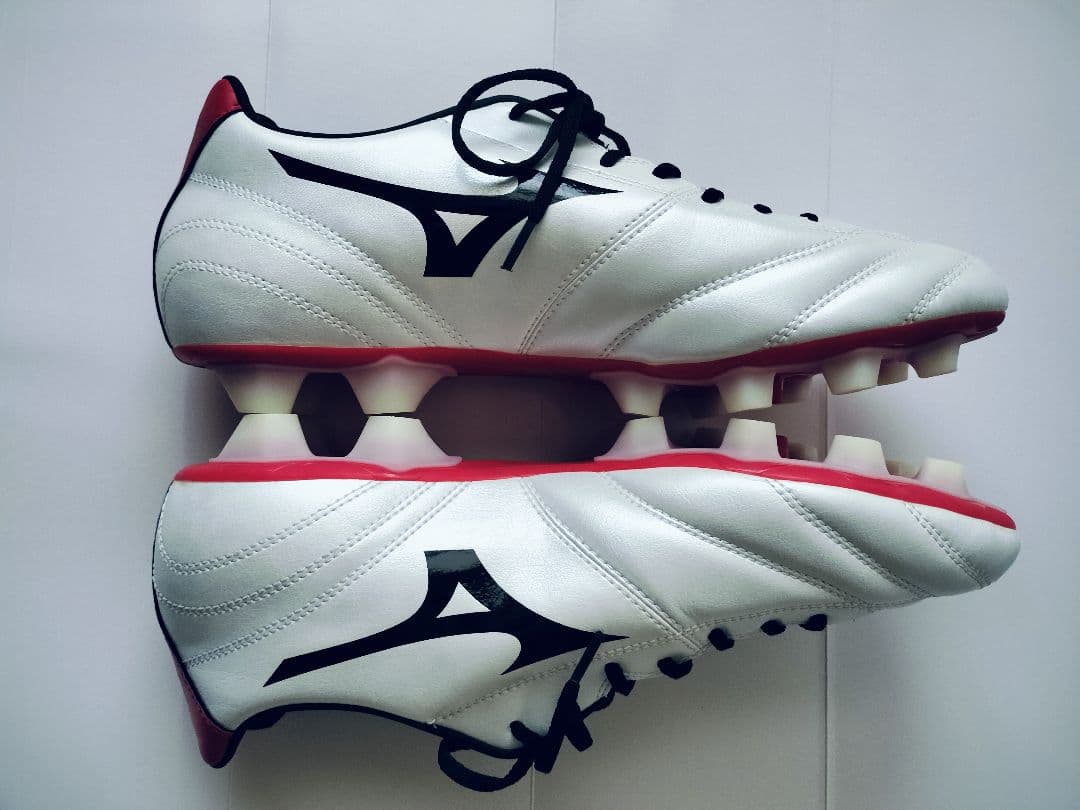 【美品】Mizunoモナルシーダ 2 SW MD (Pサッカースパイク28cm