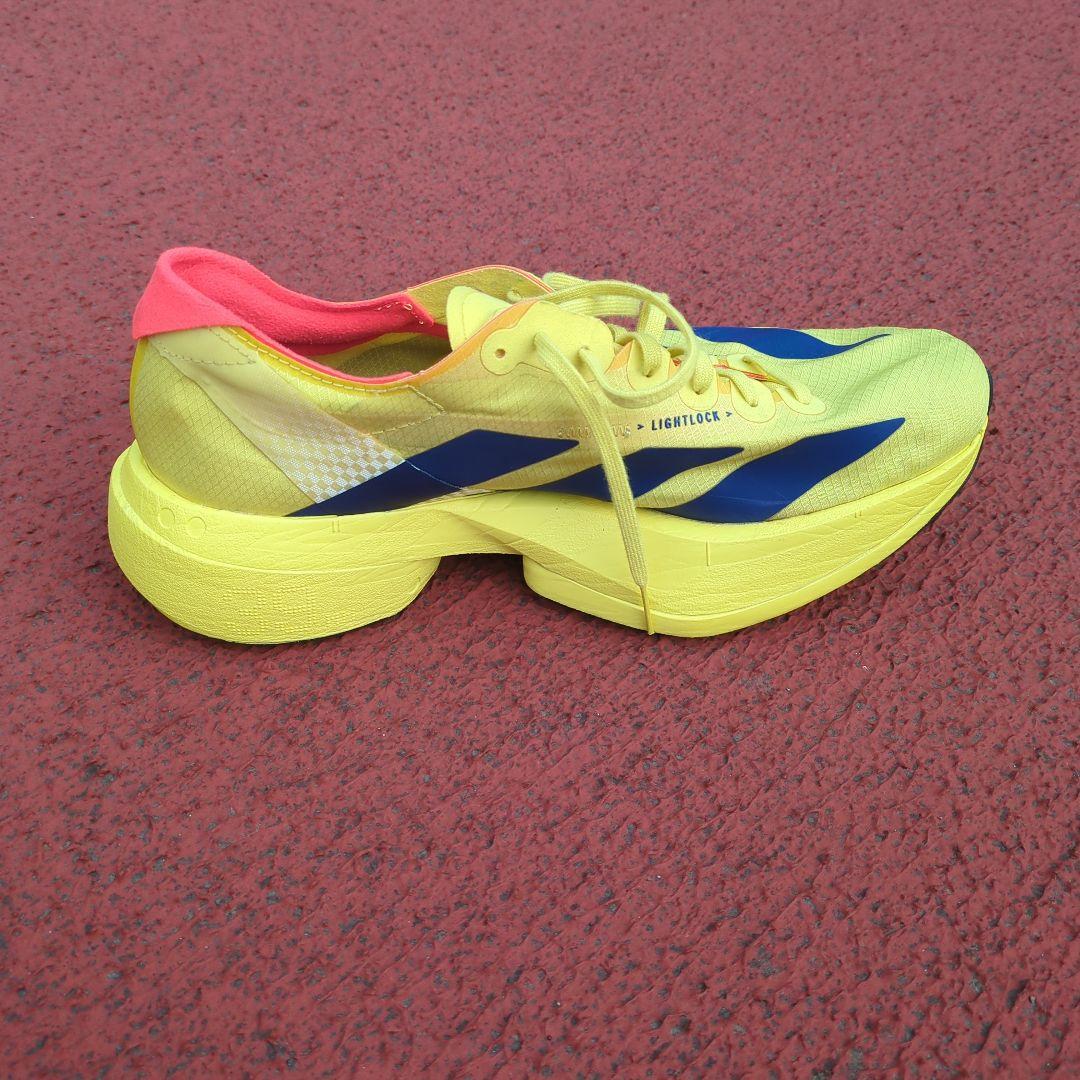アディオスプロ4　25.0cm