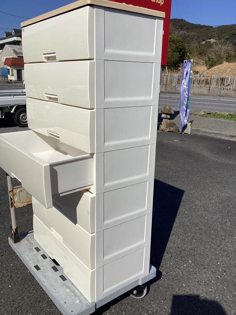 千葉県鴨川発　Fits アイボリー 7段チェスト　直接お渡しお値引¥12000