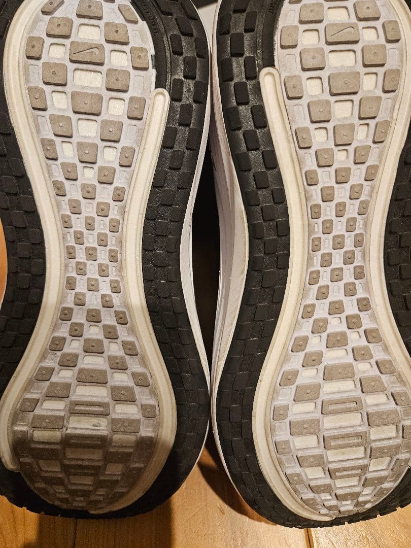Nike ボメロプラス メンズ 25.5cm ブラック＆ホワイト