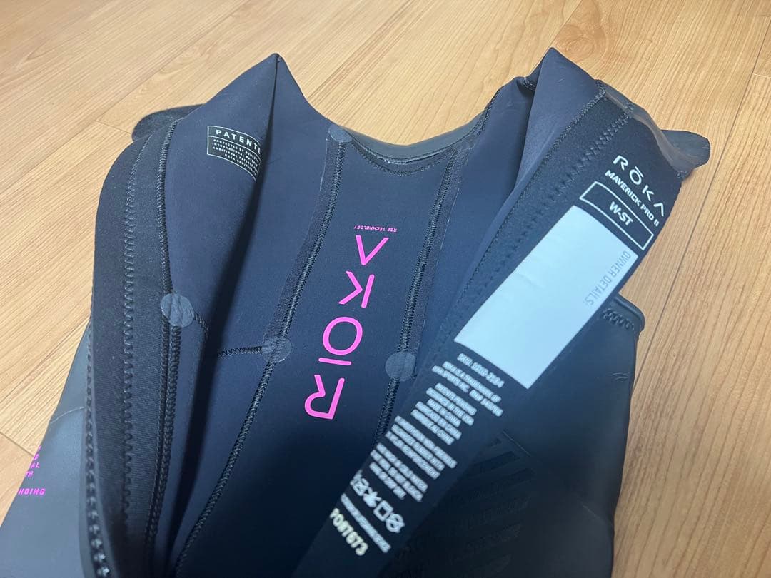 【未使用新品】ROKA　トライアスロン用ウェットスーツ　ロングジョン　レディース