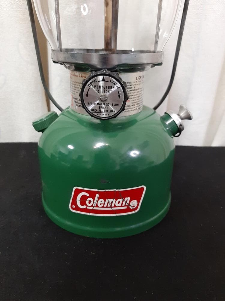 【希少・美品】コールマン ヴィンテージランタン200A700（緑） 81年7月製