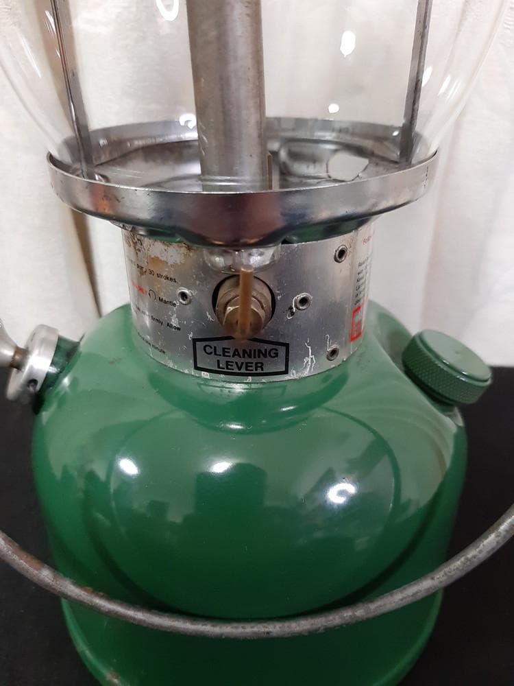【希少・美品】コールマン ヴィンテージランタン200A700（緑） 81年7月製
