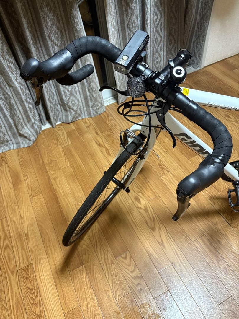 ほぼ新品GIANT ESCAPE R DROP 2023 M(27)サイズ