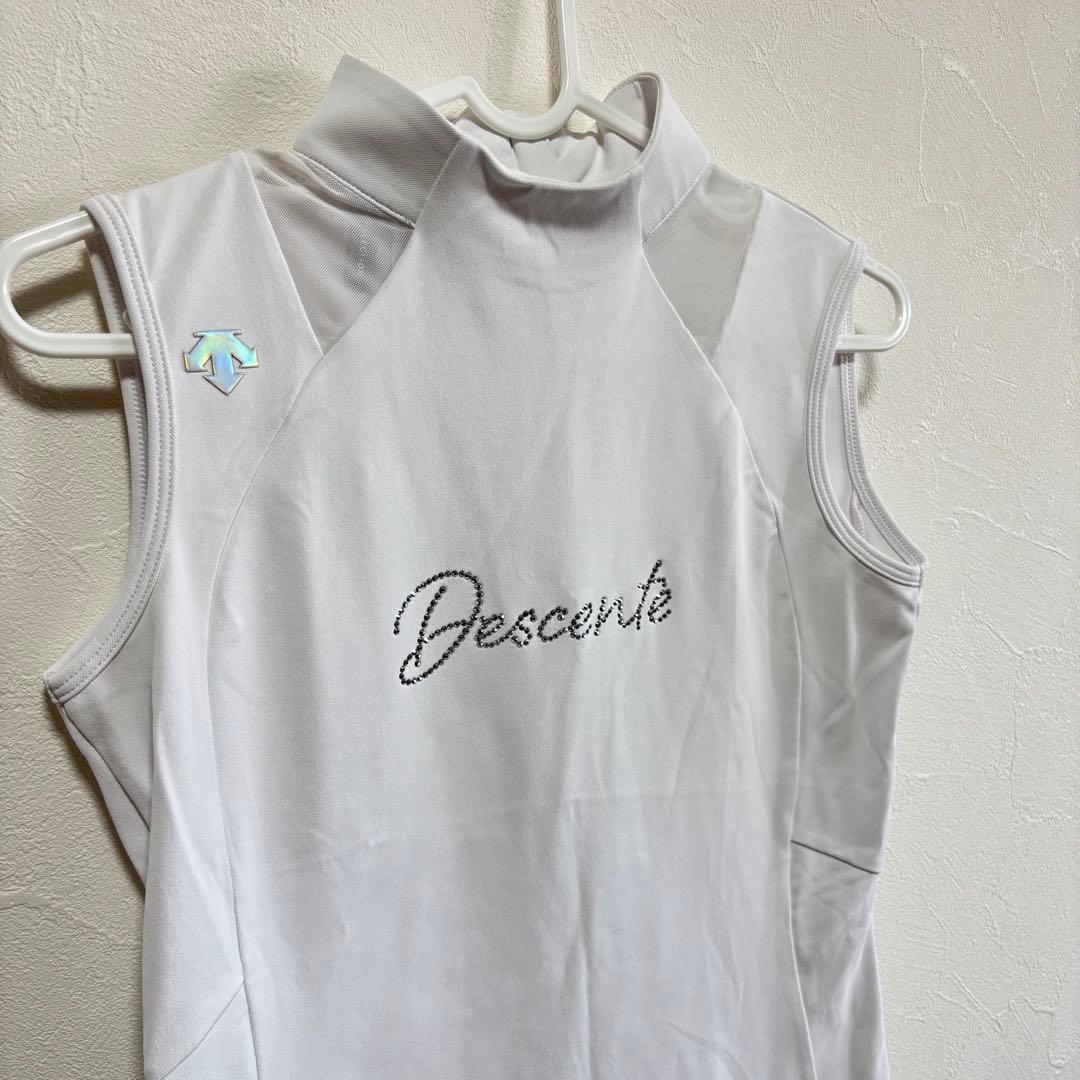 【Descente】モックネックノースリーブ