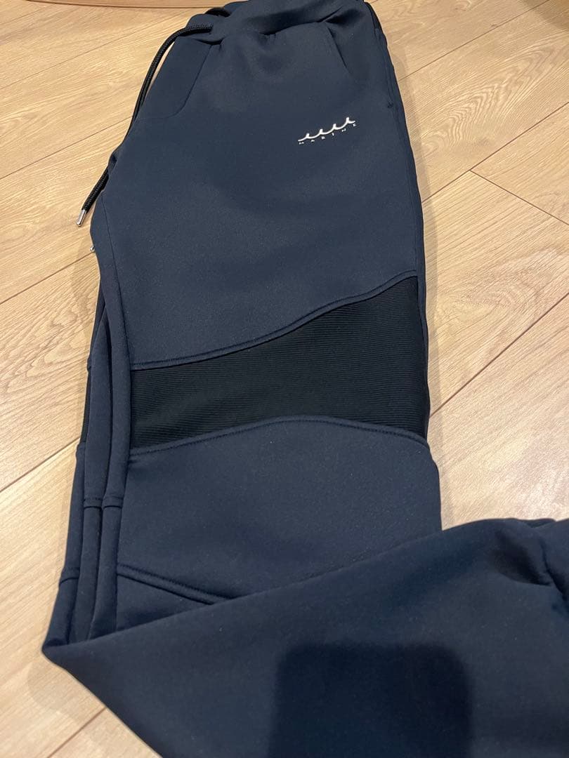 【新品未使用muta MARINEセットアップ 黒 サイズ 5 M