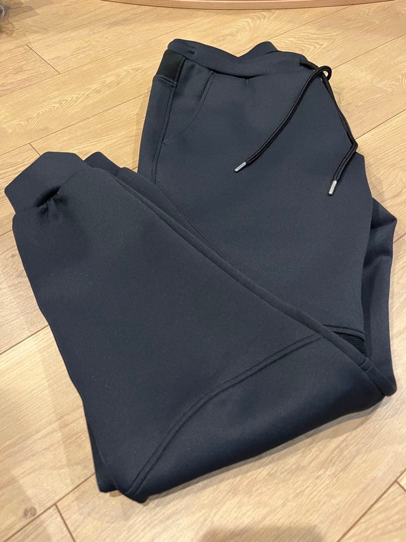 【新品未使用muta MARINEセットアップ 黒 サイズ 5 M