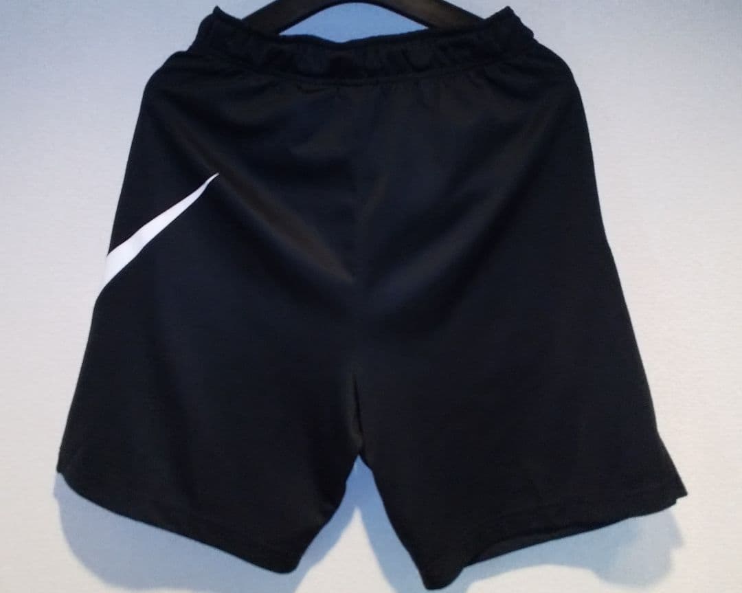 NIKE ショートパンツ