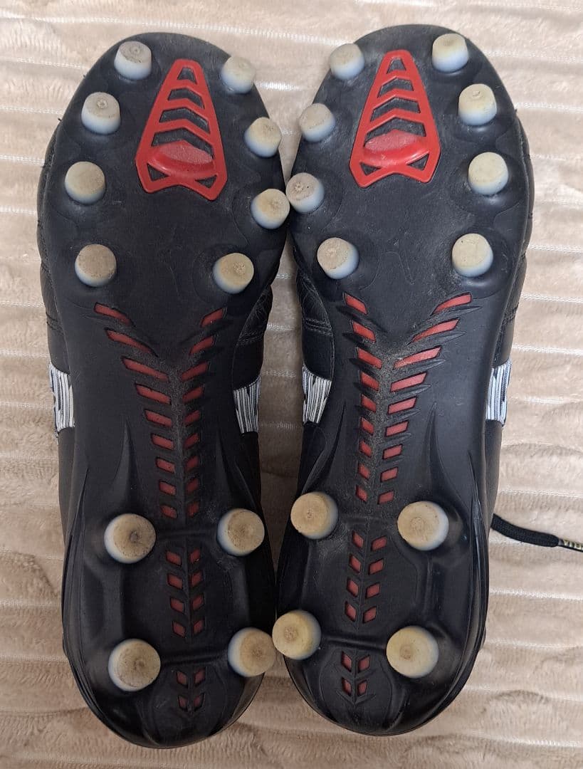 MIZUNOミズノ　モレリア ネオ 4 サッカースパイク　25㎝