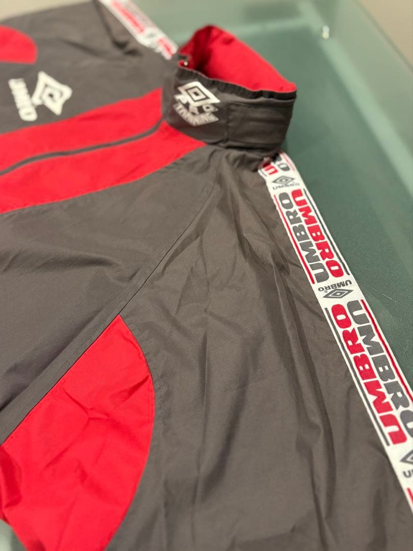 UMBRO PRO TRAINING ナイロンパーカー セットアップ　XLサイズ