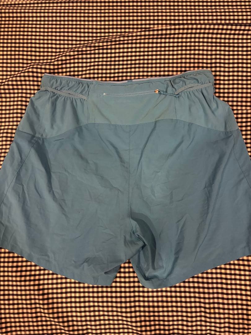 patagonia 青色 5インチインナー付きショートパンツ　Mサイズ