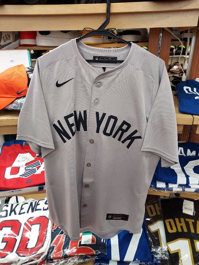 Nike ニューヨーク ヤンキース99　Mサイズ