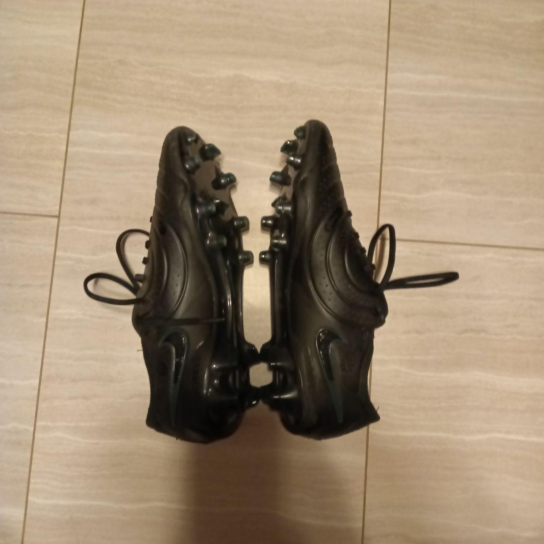 サッカーシューズ（ティエンポ）