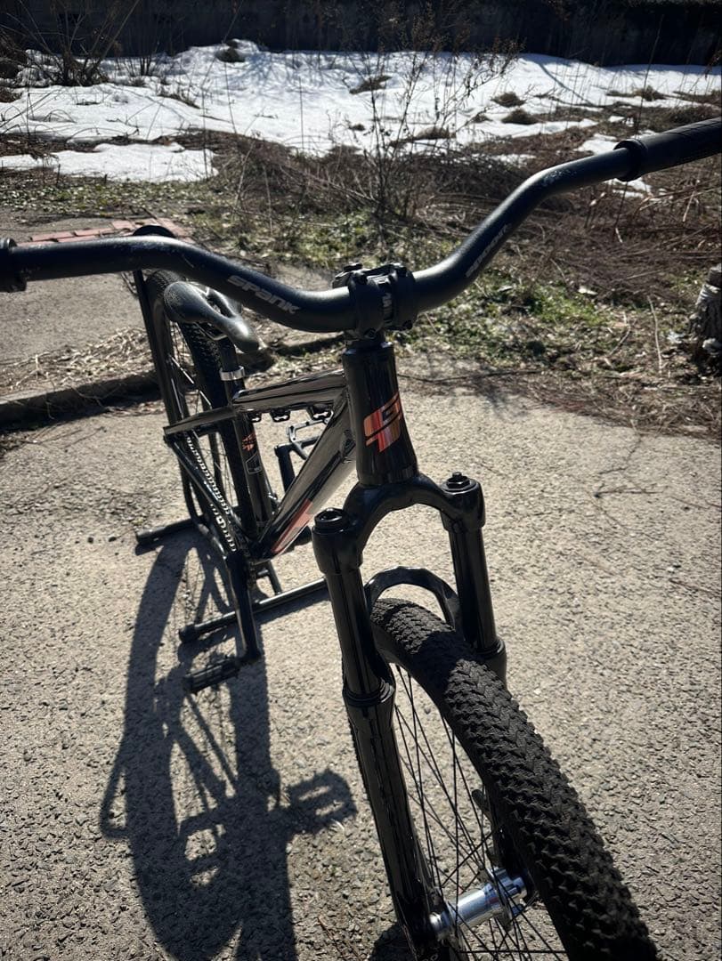GT La bomba pro 2024 ブラック