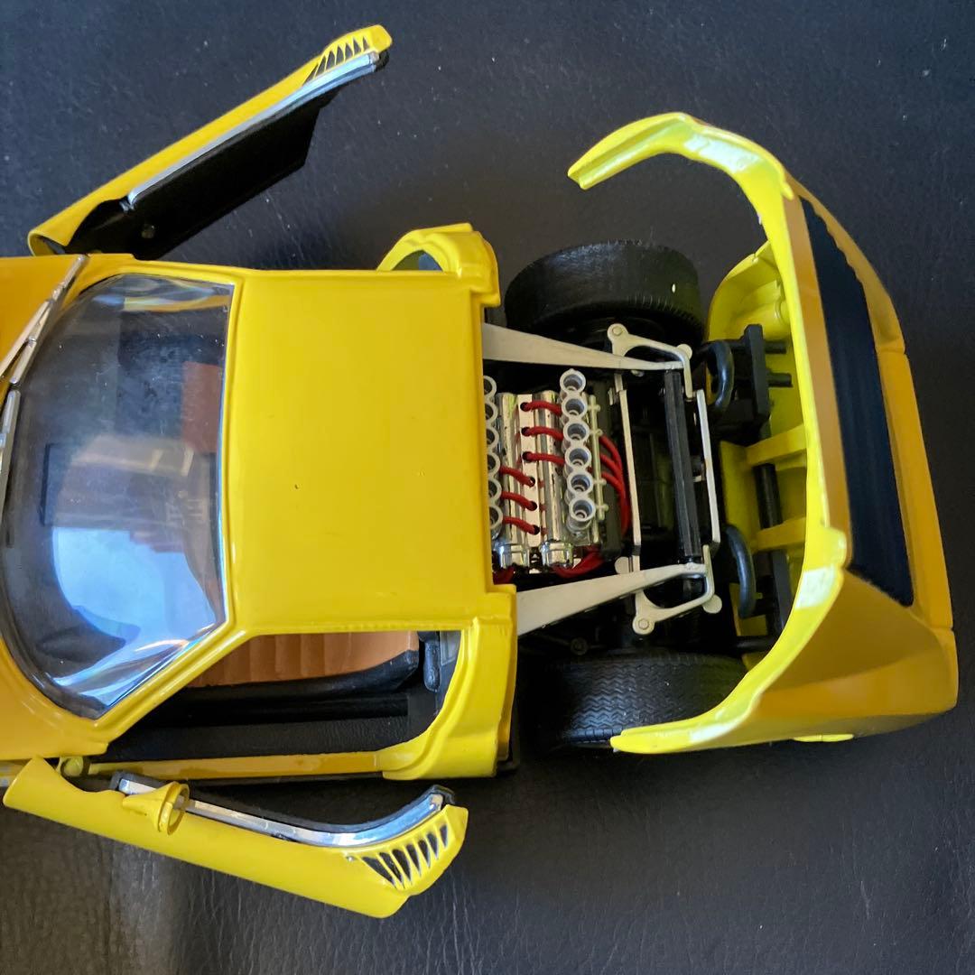 ランボルギーニ、ミウラ　ダイキャスト、ミニカー1/18
