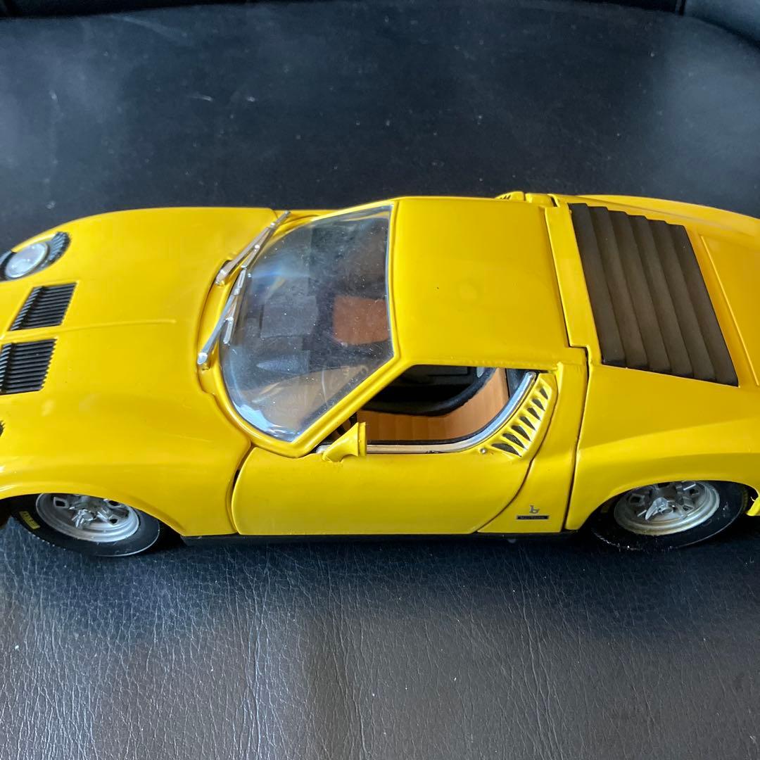 ランボルギーニ、ミウラ　ダイキャスト、ミニカー1/18