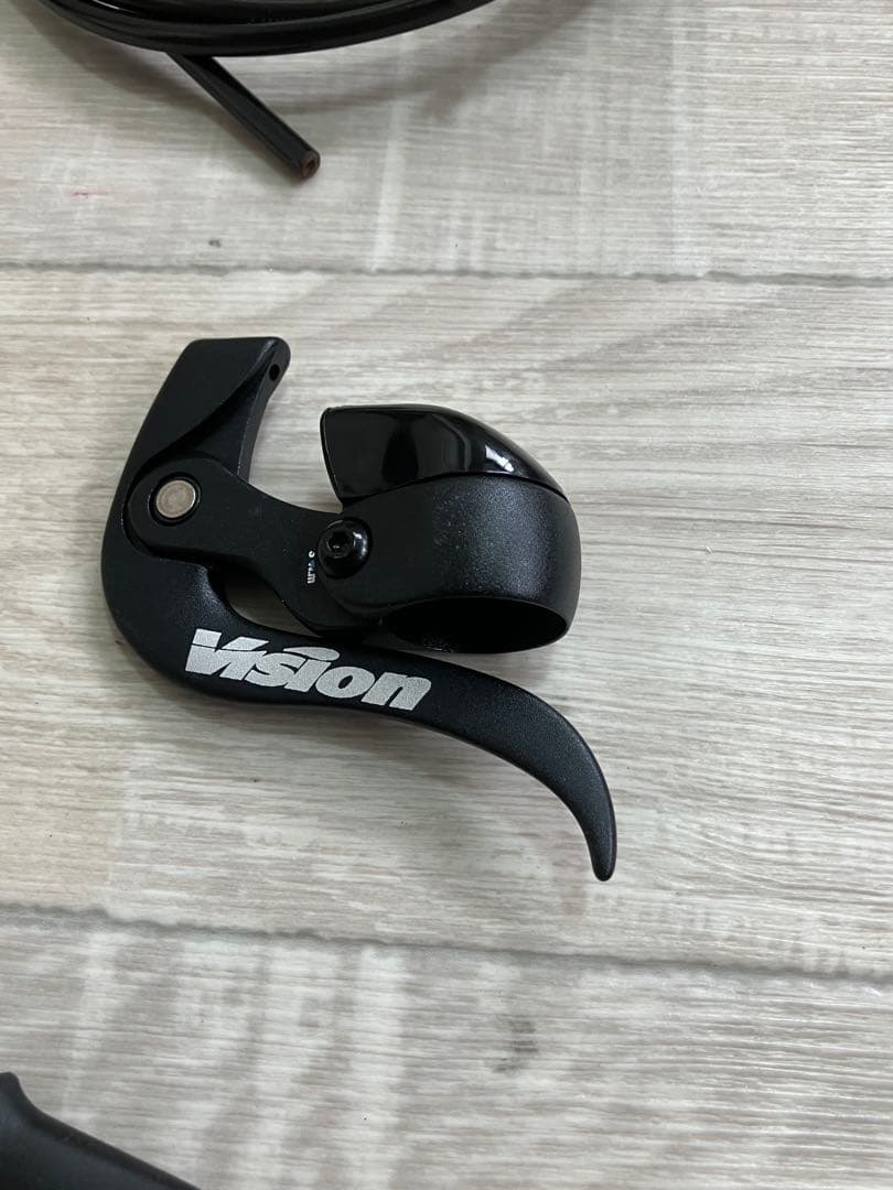Vision ハンドルバー　ブレーキレバー　セット　B16