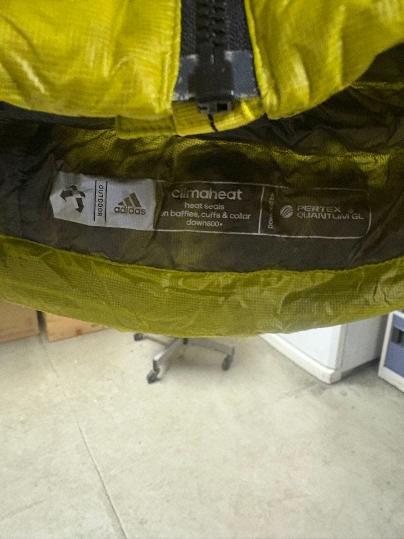 アディダス terrex Agrvic ダウンジャケット S
