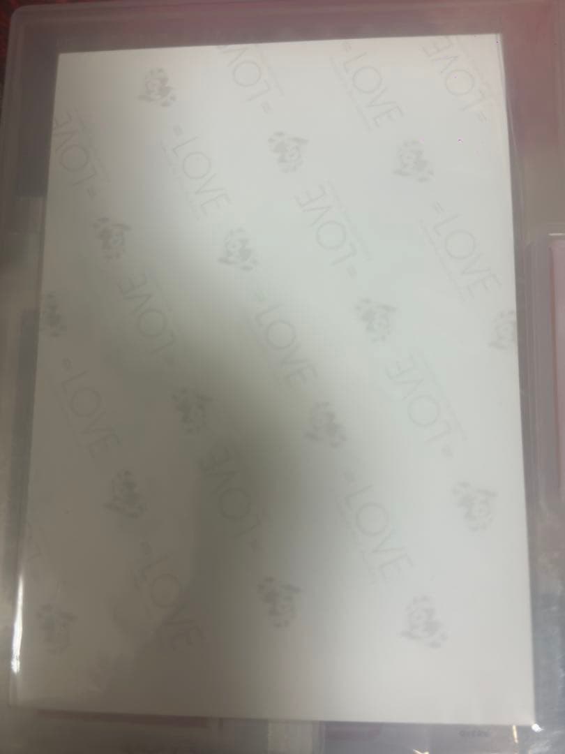 LOVE 直筆サイン入り写真 2020年11月