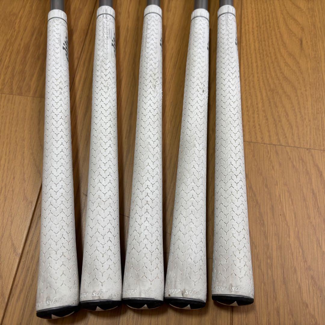 エミリッドバハマ B702 アイアン（5本セット）