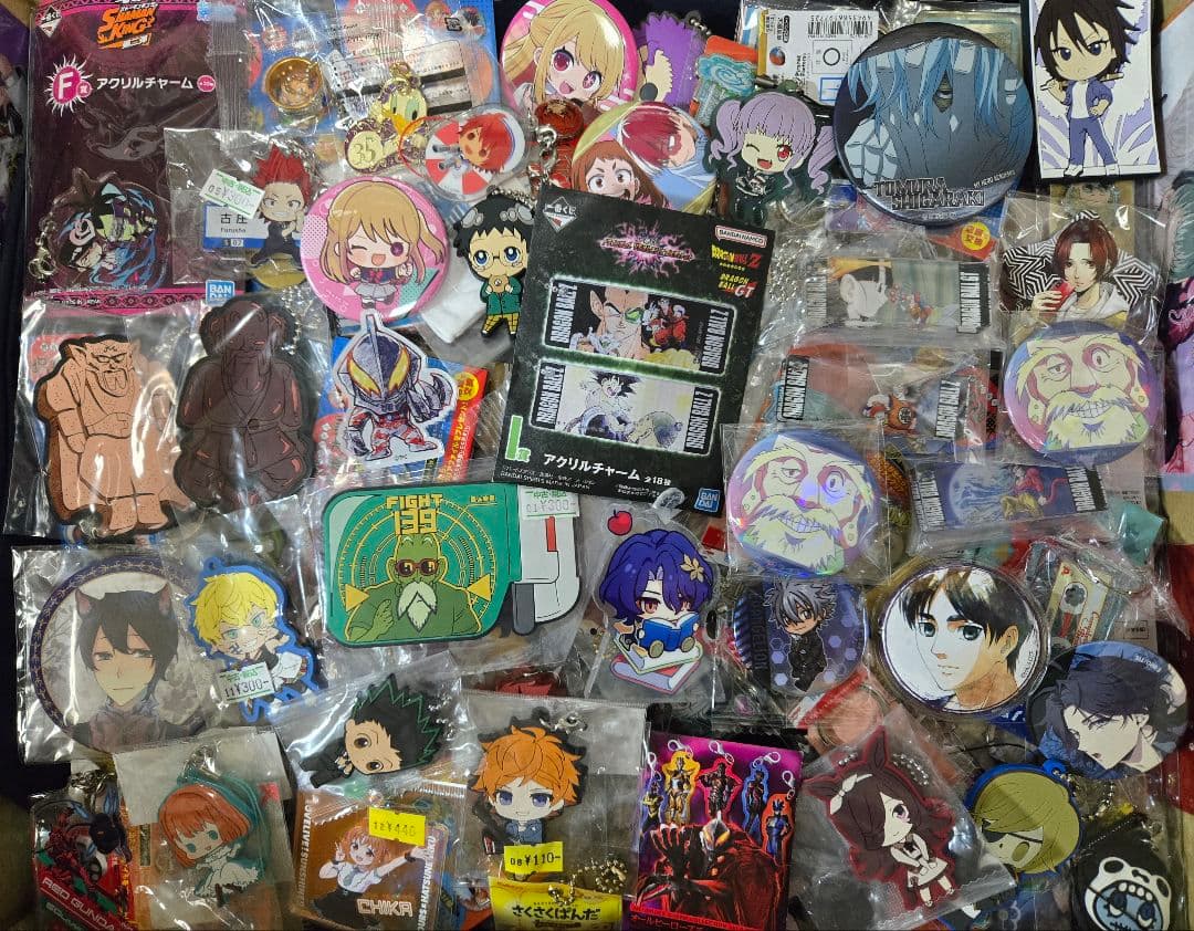 アニメグッズなど 140サイズ ノンジャンル 大量 まとめ売り 約500点