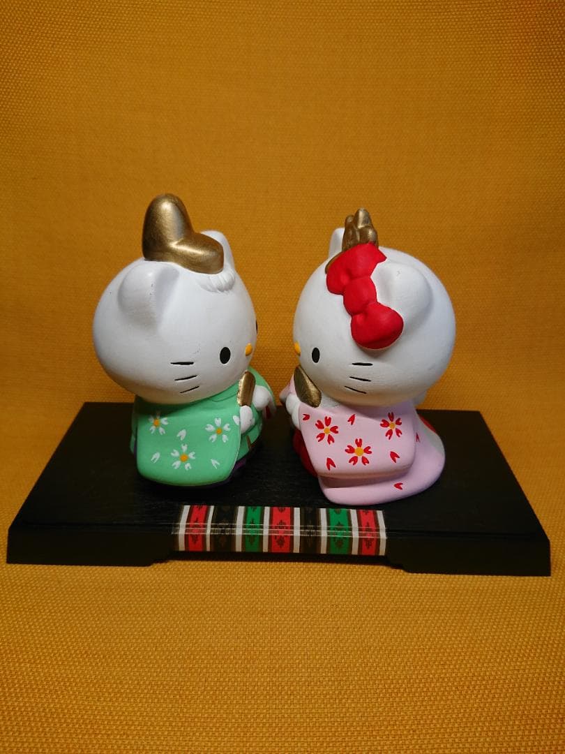 【美品】ハローキティ　人形　陶器　置物　インテリア　工芸品　美術品　A3075