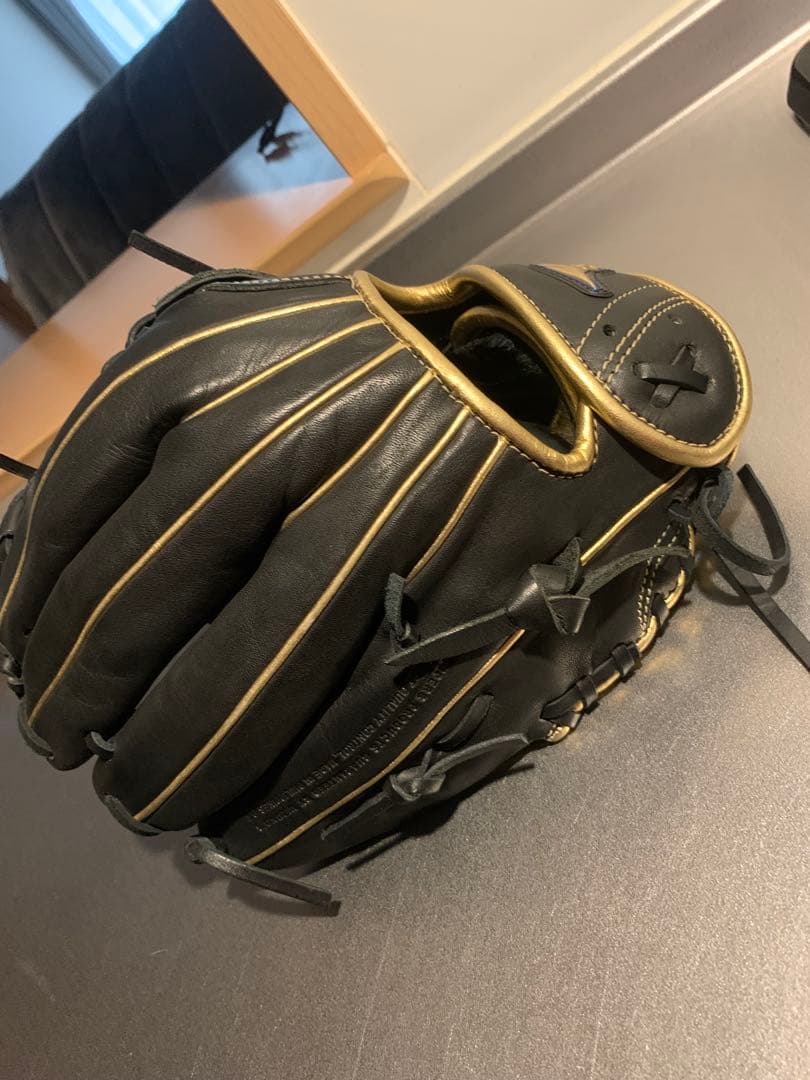 新品同様 ミズノ Mizuno 軟式 野球 グローブ 黒金