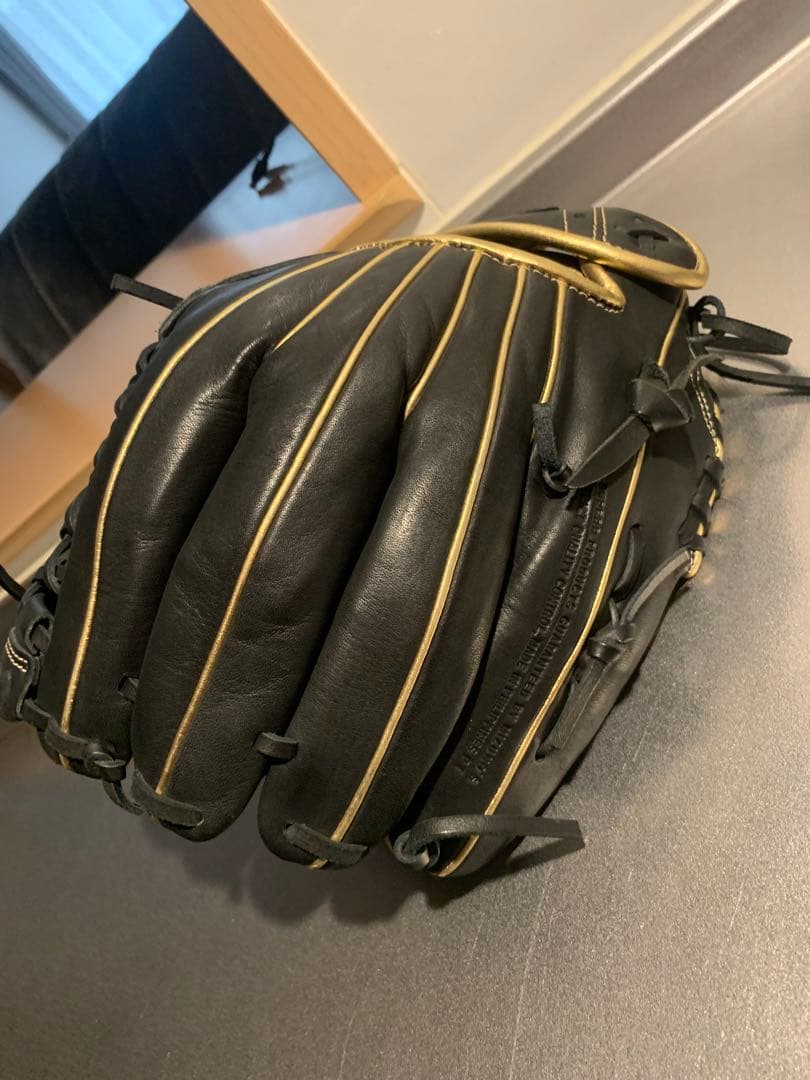 新品同様 ミズノ Mizuno 軟式 野球 グローブ 黒金