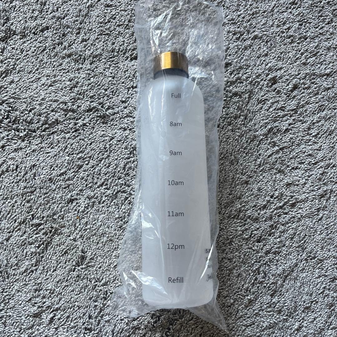 Healthywish タイムマーカー付きクリアウォーターボトル　　新品未使用