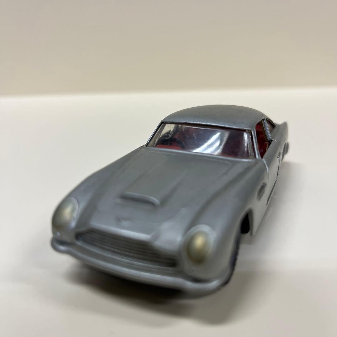 solido ソリド　アストンマーチン　DB5 ヴァンテージ　ミニカー　1/43