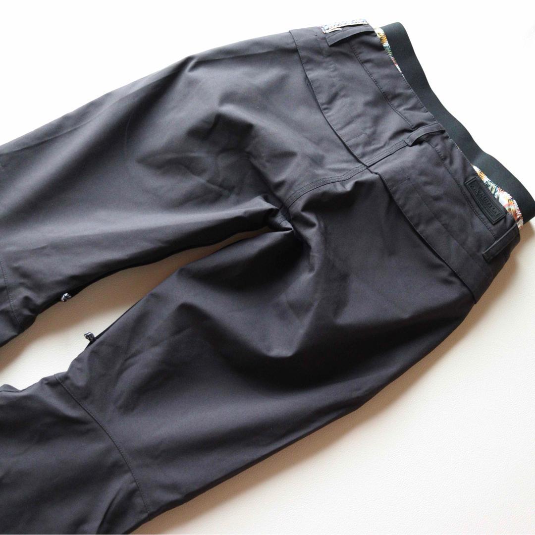 5435【極美品】バートン　パンツ スノボウェア レディース 裏地花柄 中綿入り