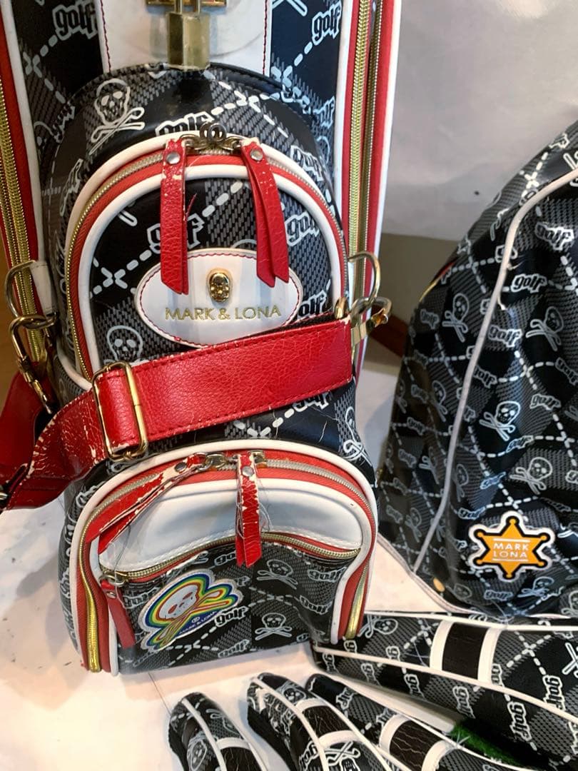 正規品　マークアンドロナ　MARK&LONA キャディバッグ　ヘッドカバーセット