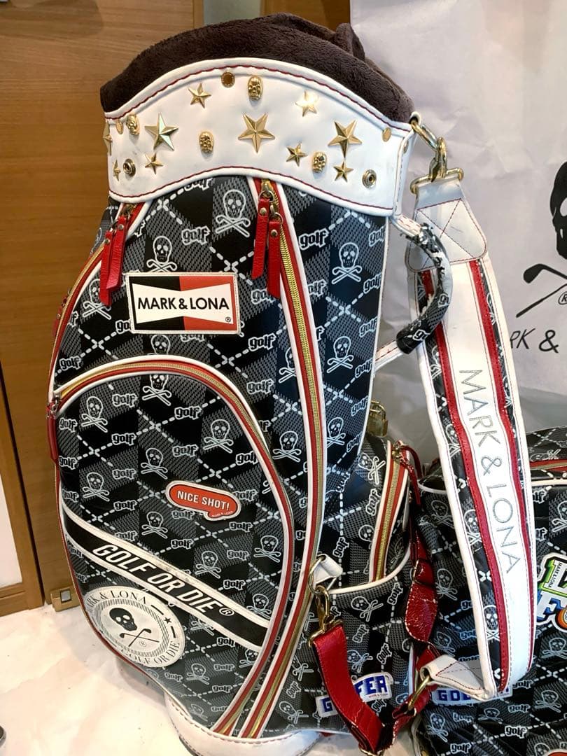 正規品　マークアンドロナ　MARK&LONA キャディバッグ　ヘッドカバーセット