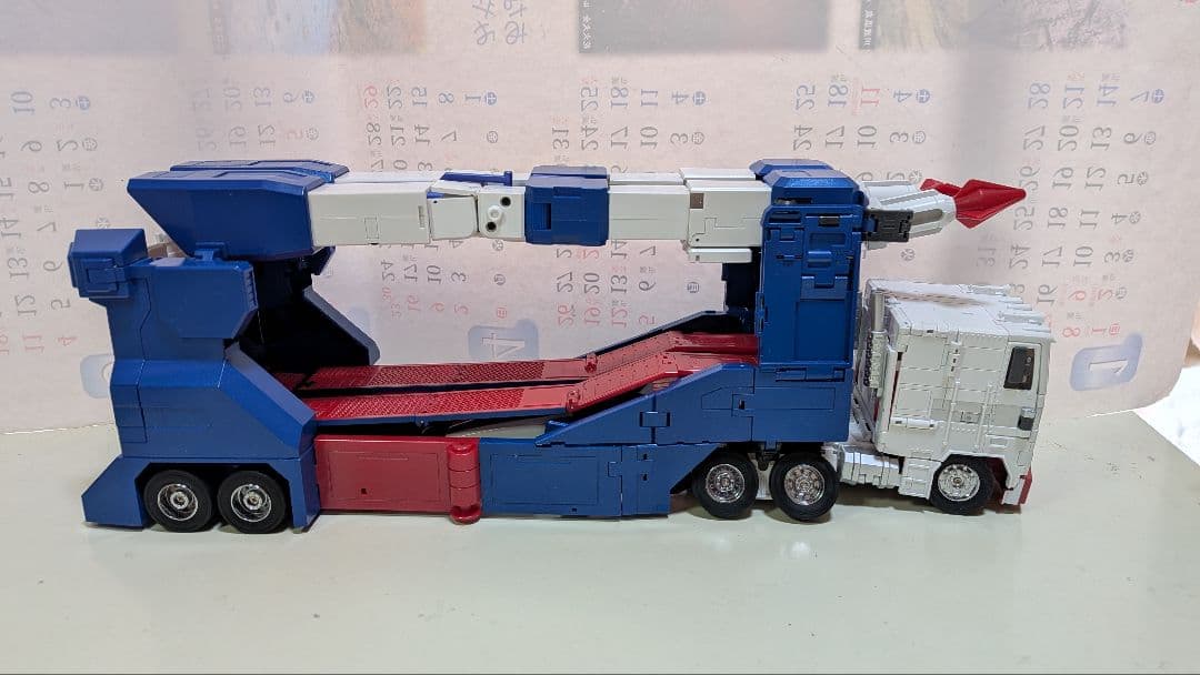 X-TRANSBOTS COMMANDER STACK 非正規ウルトラマグナス似