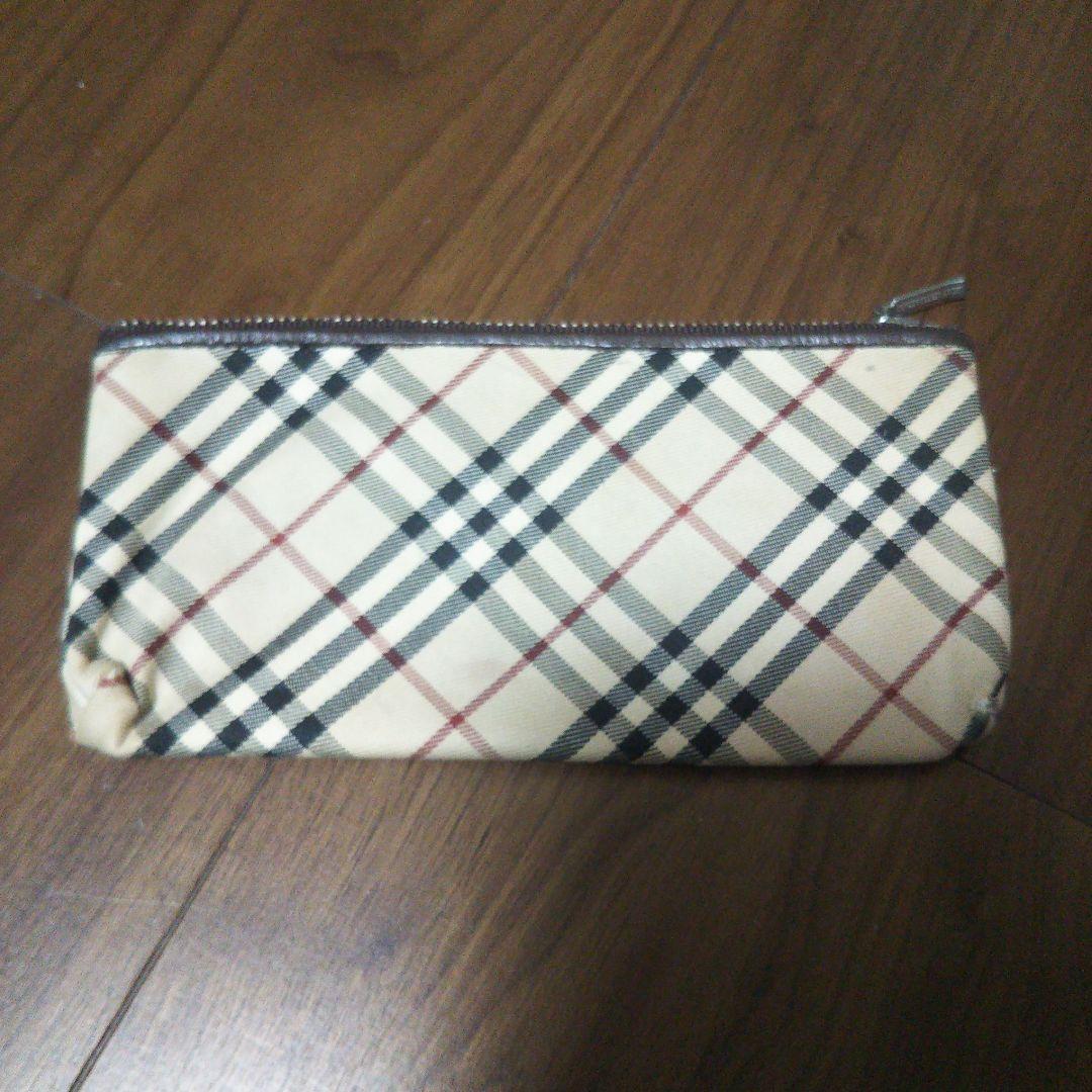 匿名配送☆バーバリー　ケース