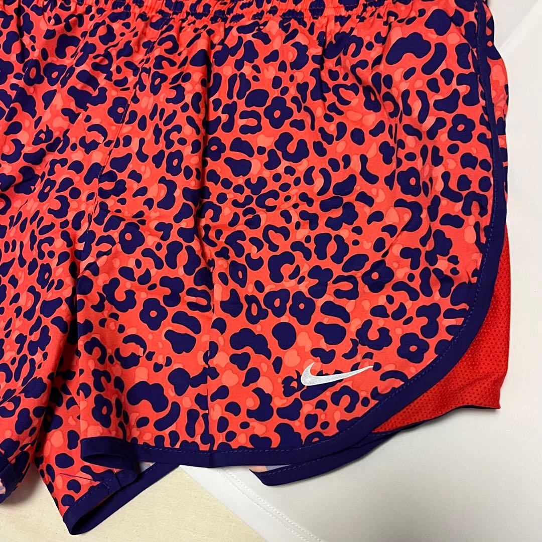 新品✨ナイキ NIKE ランニングウェア 上下セット 白 ピンク 青 L 豹柄