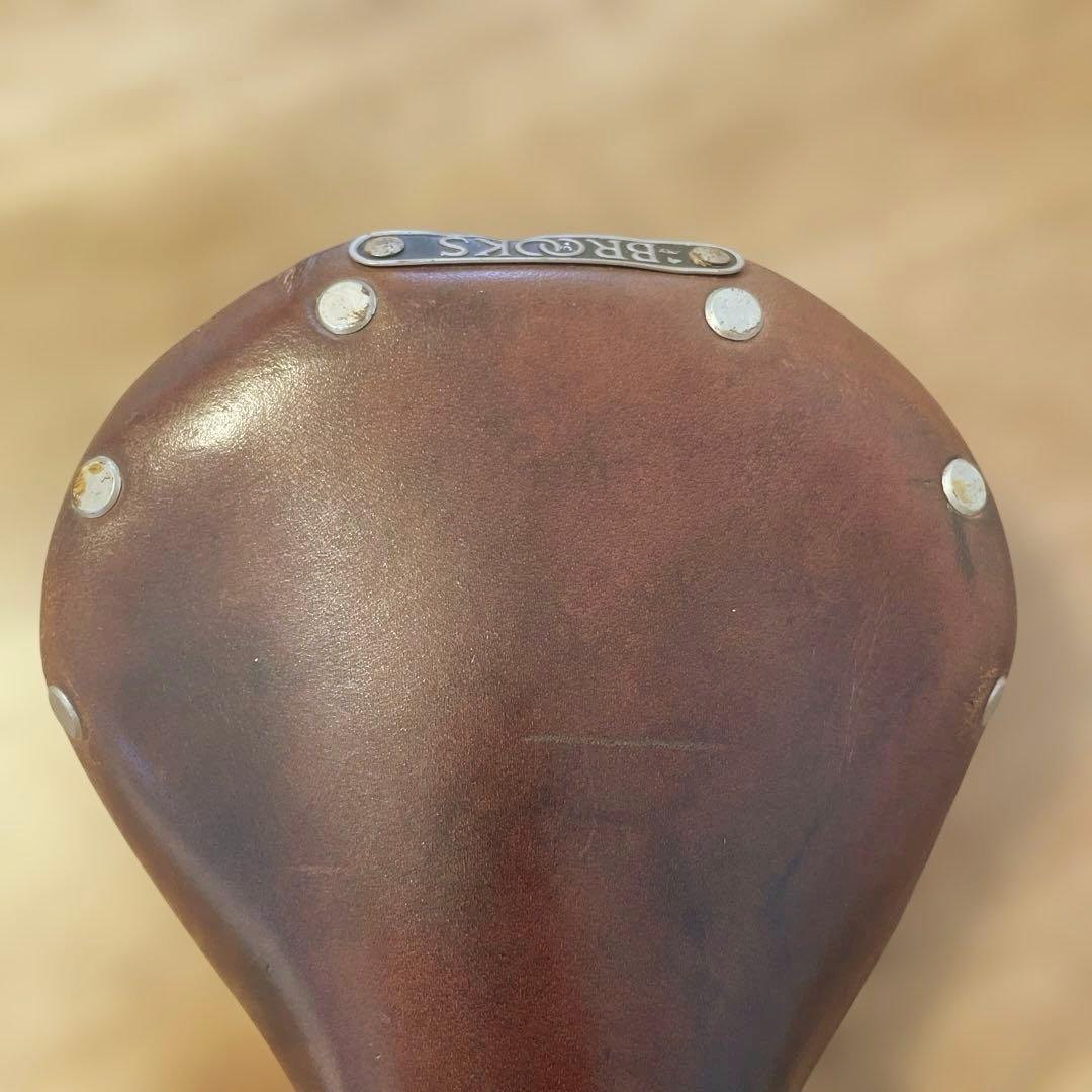 BROOKS SWALLOW/ブルックス スワロー　ブラウン