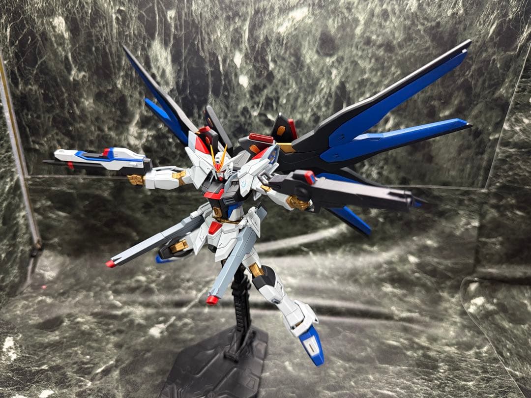 HGCE ストライクフリーダムガンダム弐式 全塗装済み完成品