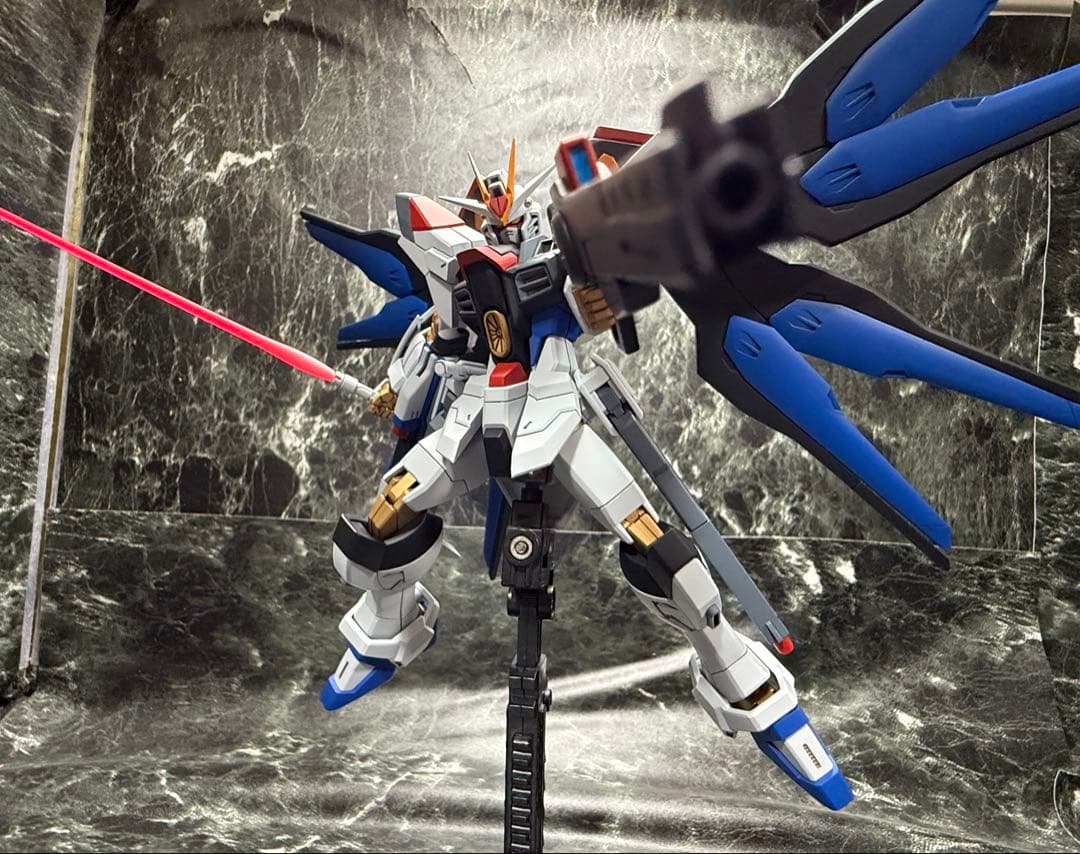 HGCE ストライクフリーダムガンダム弐式 全塗装済み完成品