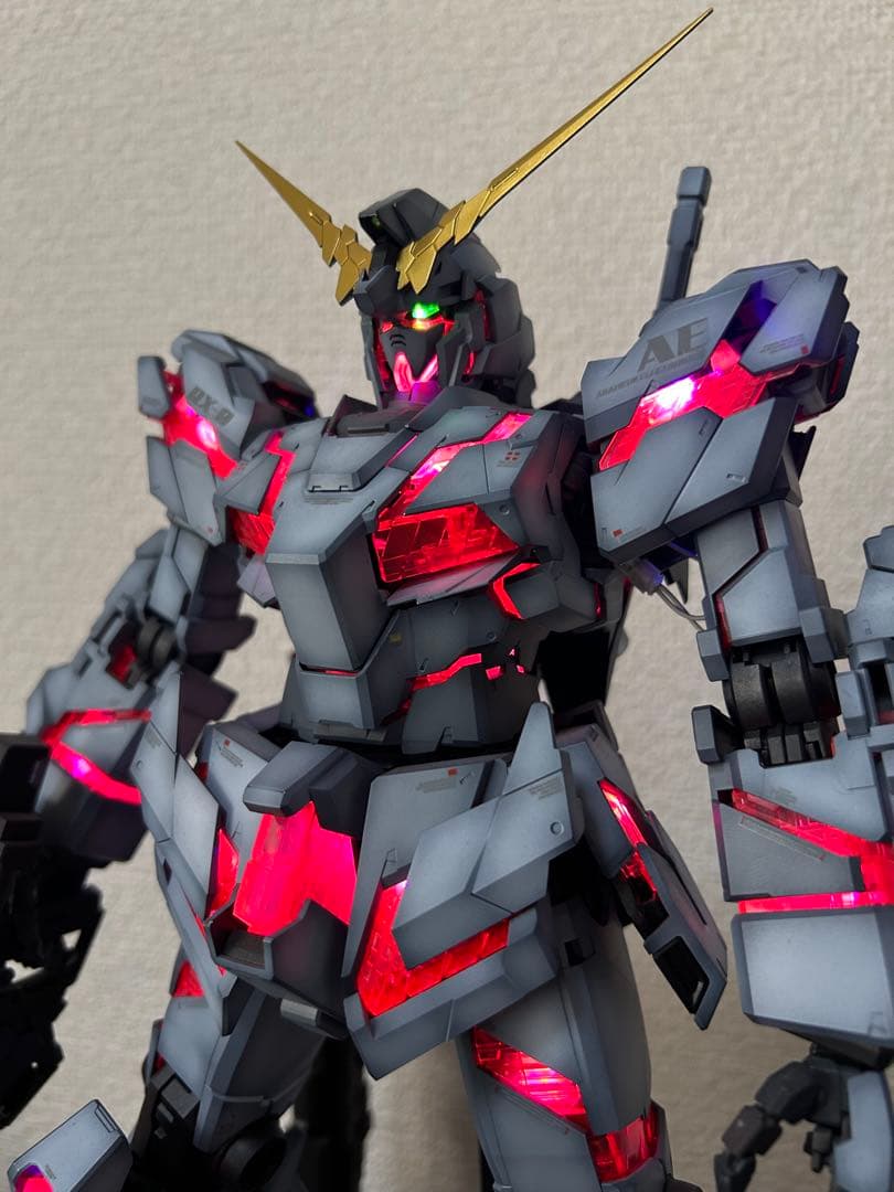 ガンプラ　PG ユニコーンガンダム　全塗装　完成品