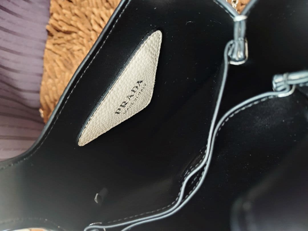 【最終お値下げ中】PRADA ノベルティ　ハンドバッグ