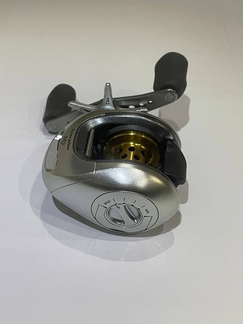 シマノ　SHIMANO Scorpion Mg1000 ベイトリール