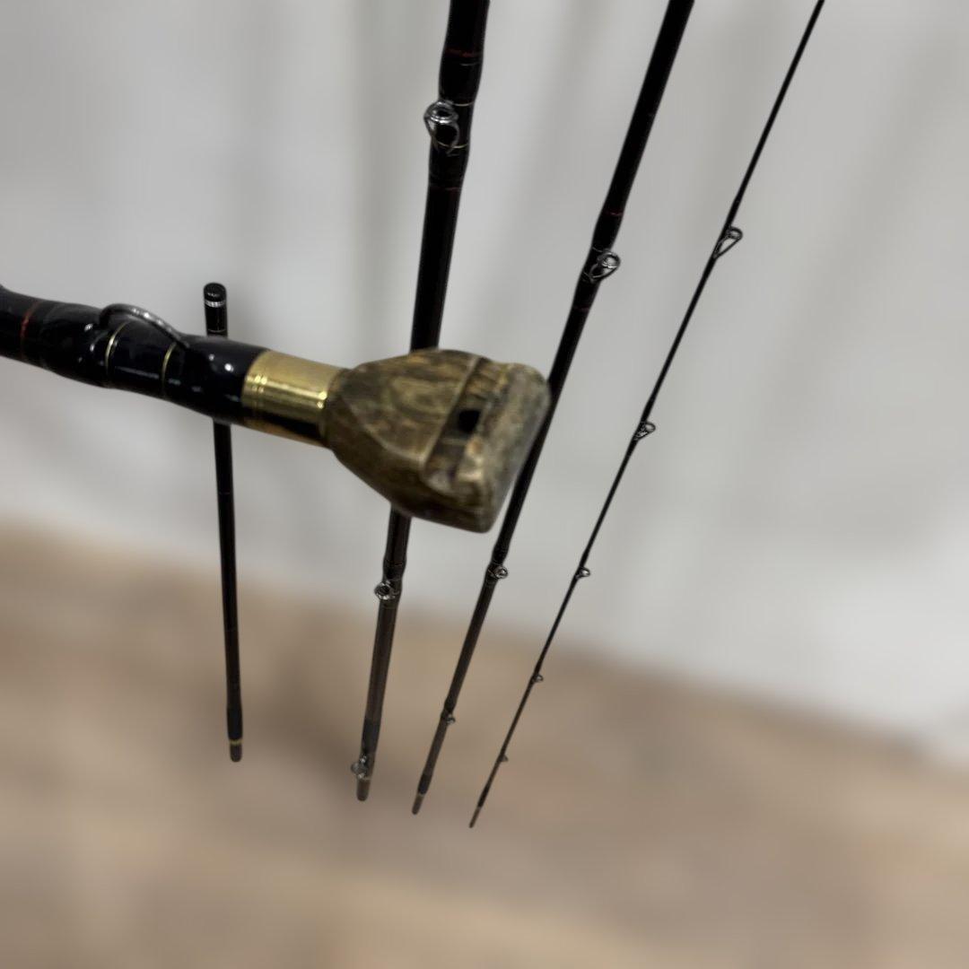 がまかつ　がま石　黒獅子560MH