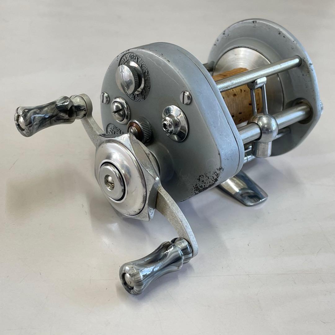 PFLUEGER SUPREME 1573 フリースプール