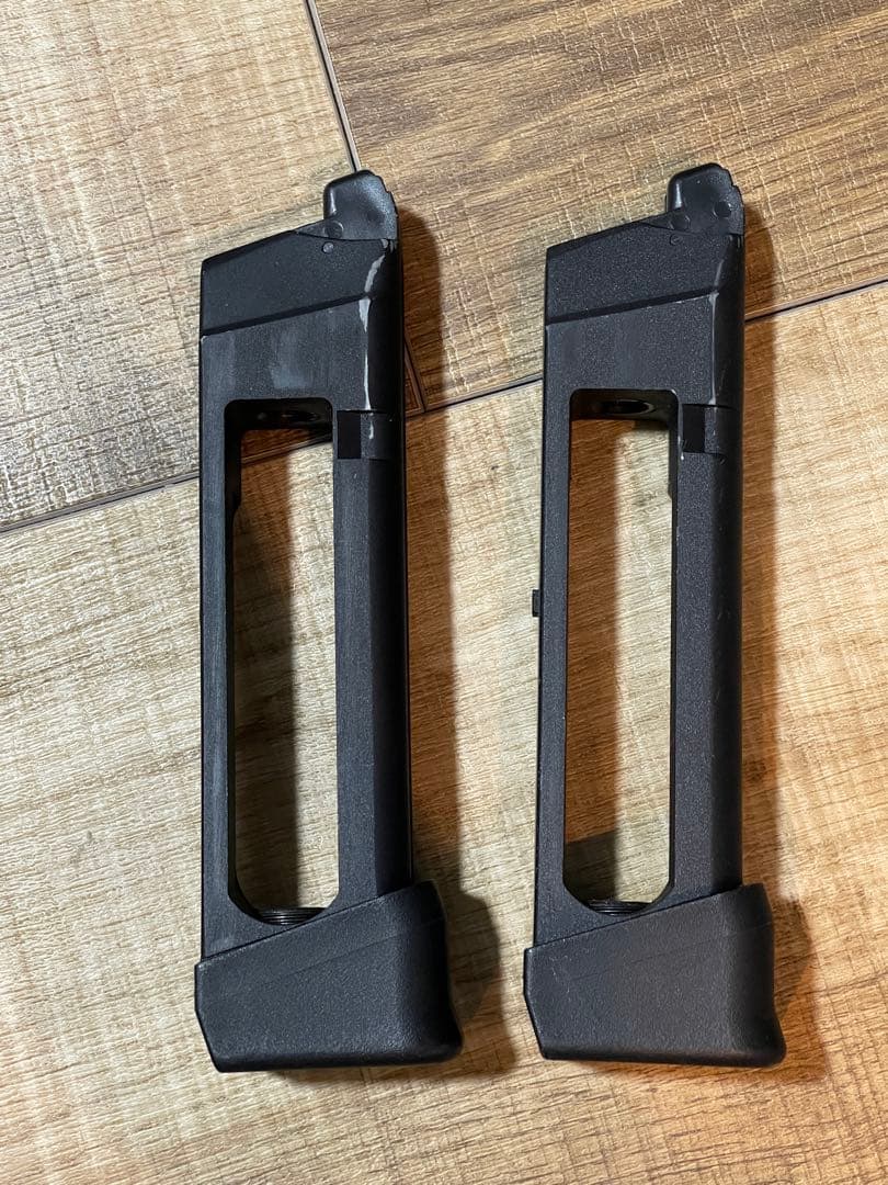 Carbon8 ストライカー9 CO2ガスブローバック
