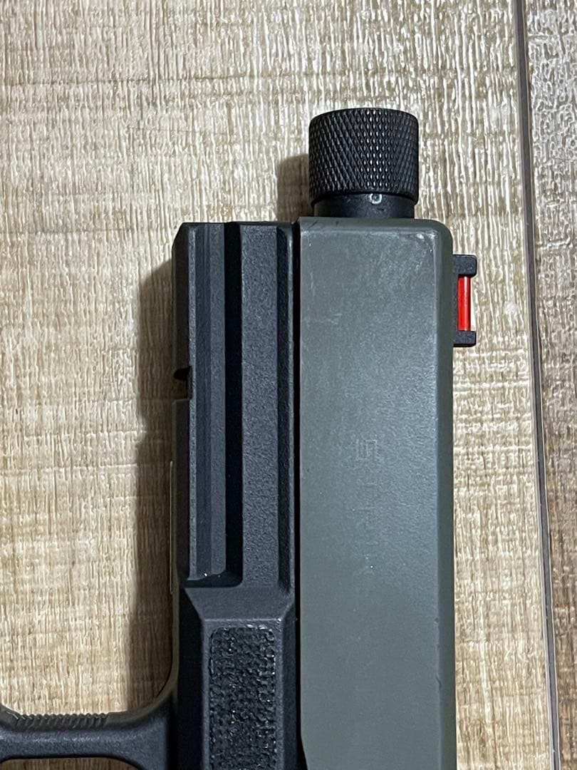 Carbon8 ストライカー9 CO2ガスブローバック