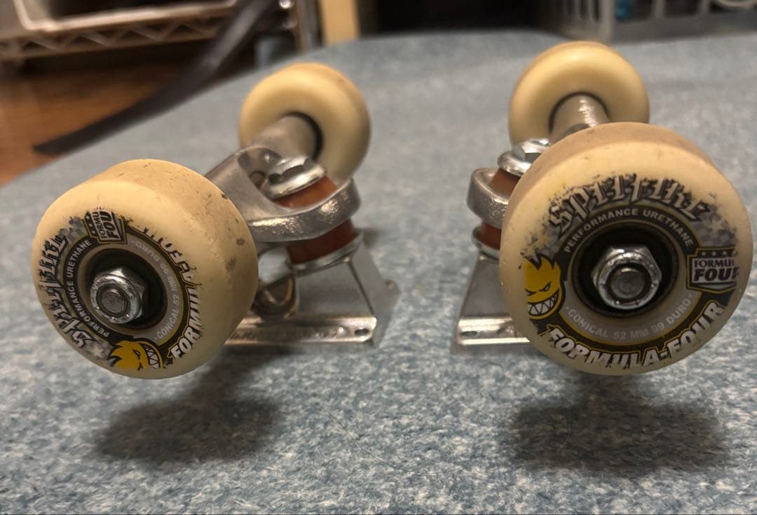 【足回りセット】INDEPENDENT トラック129 SPITFIREウィール